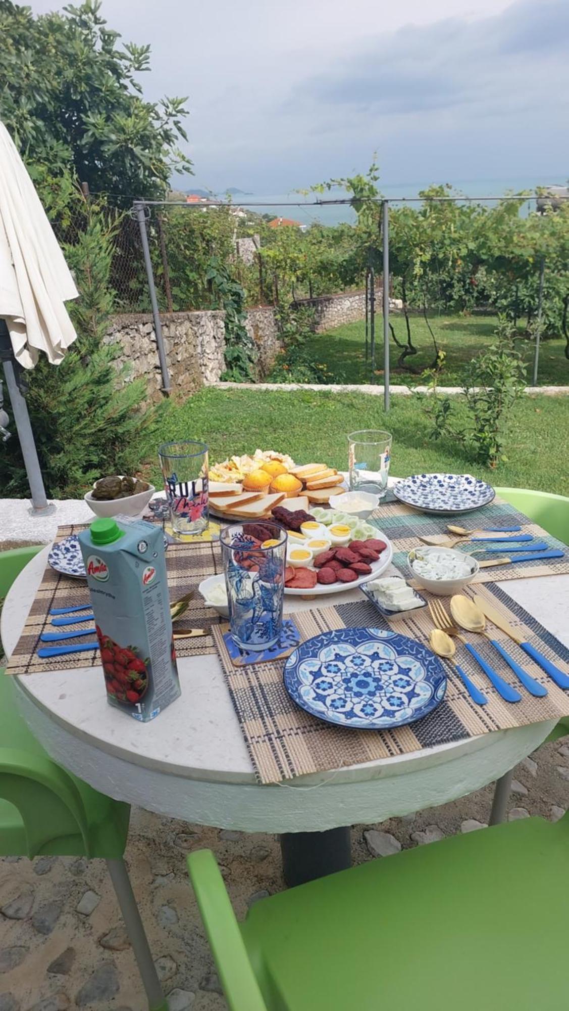 R&R Gesthouse Hotell Široka Eksteriør bilde