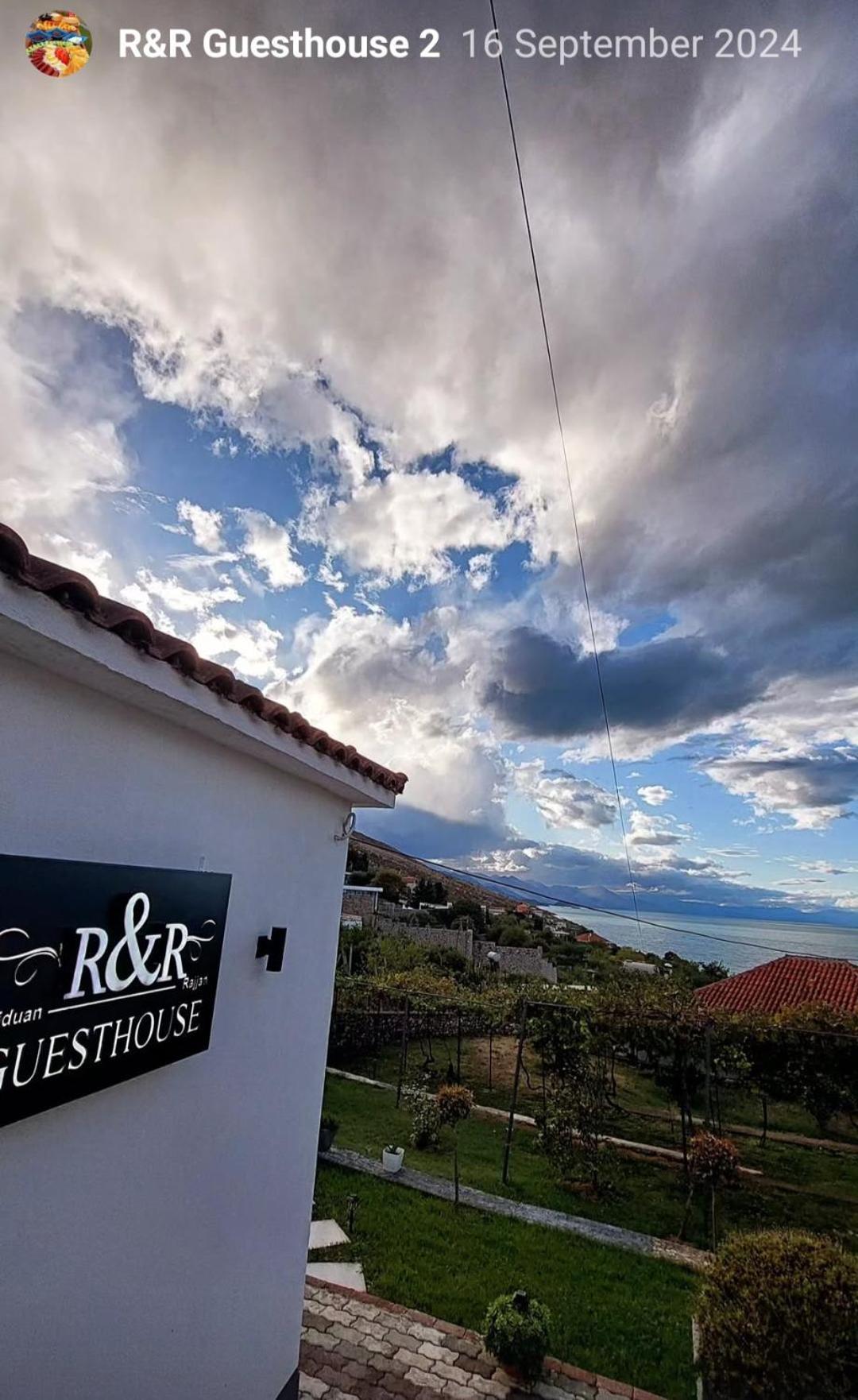 R&R Gesthouse Hotell Široka Eksteriør bilde