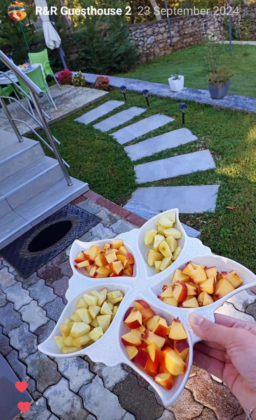 R&R Gesthouse Hotell Široka Eksteriør bilde