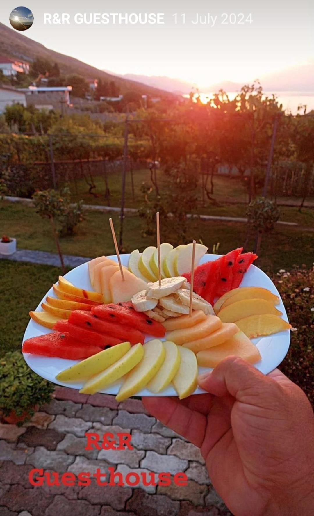 R&R Gesthouse Hotell Široka Eksteriør bilde